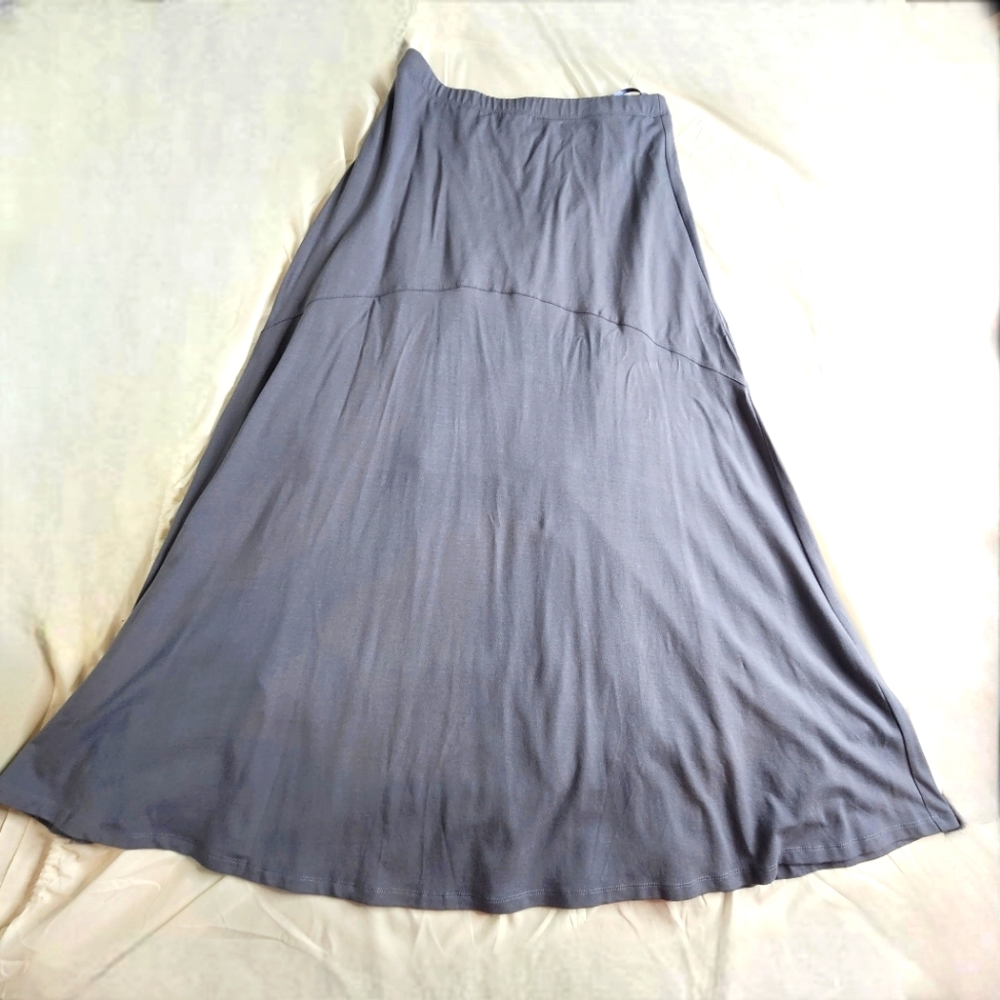 Elegant Gray Maxi Skirt